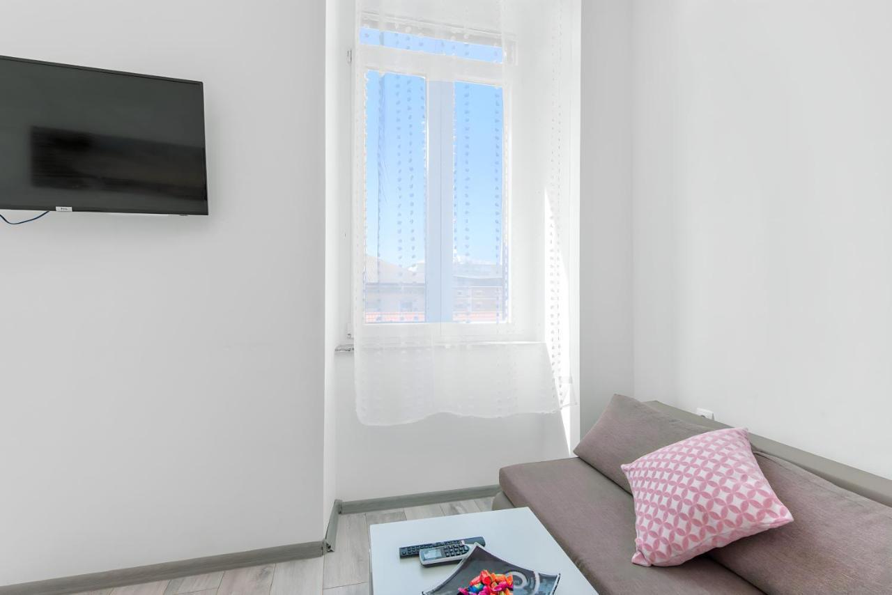 Market & Art Square Place Rijeka Ngoại thất bức ảnh