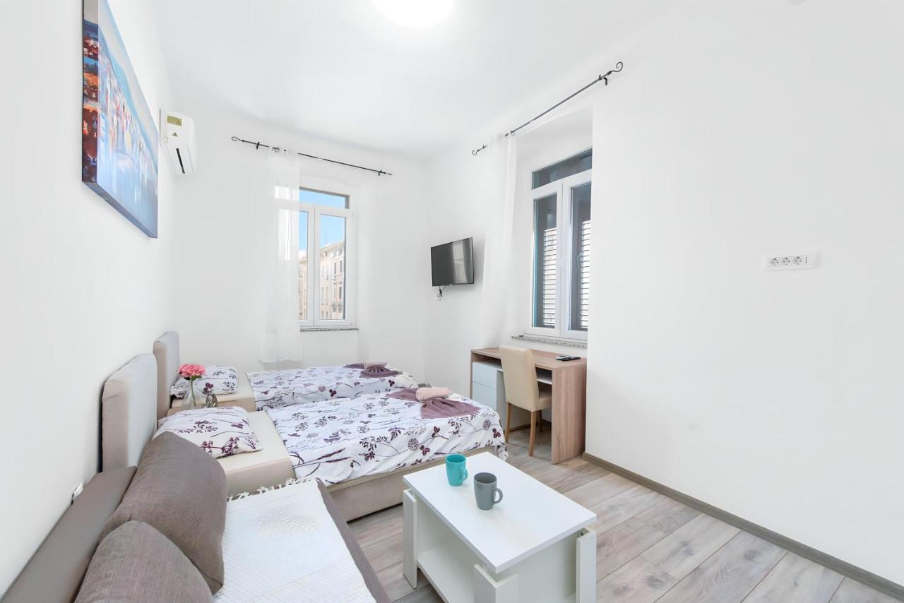Market & Art Square Place Rijeka Ngoại thất bức ảnh
